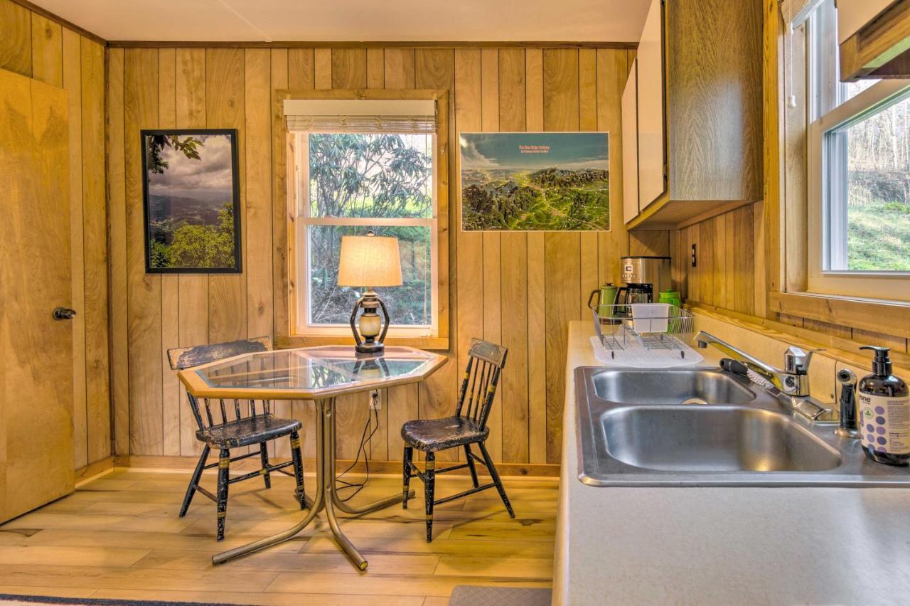 Peaceful Spruce Pine Cabin On 8 Acres With 2 Decks! المظهر الخارجي الصورة