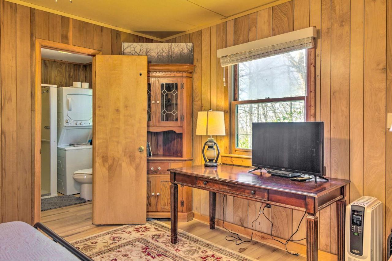 Peaceful Spruce Pine Cabin On 8 Acres With 2 Decks! المظهر الخارجي الصورة